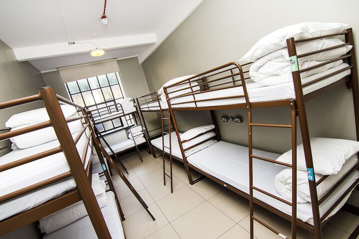 Room 17 of 98