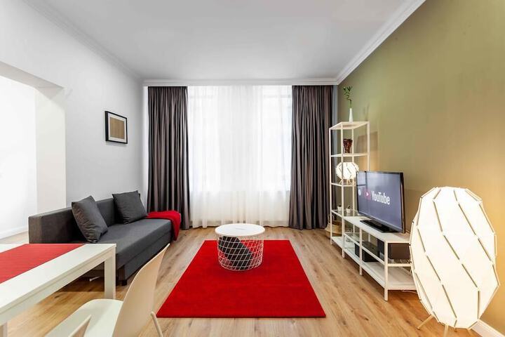 Room 17 of 33