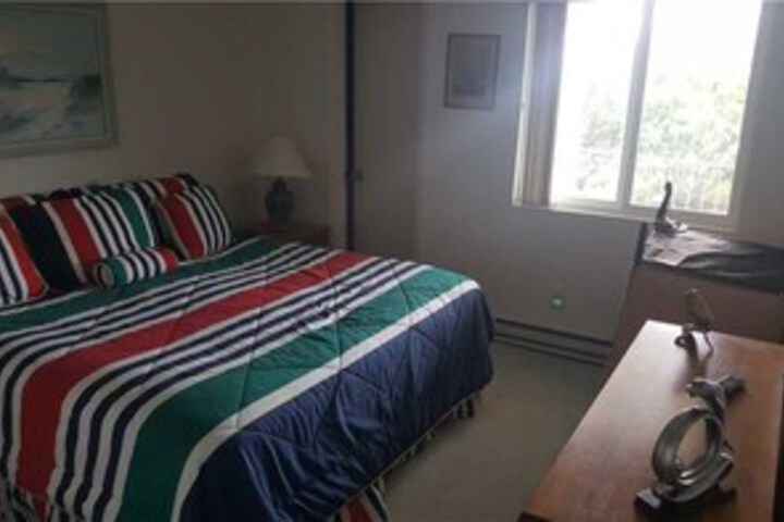 Room 3 of 9