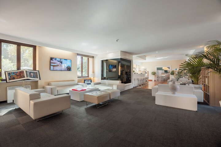 Lobby Photos