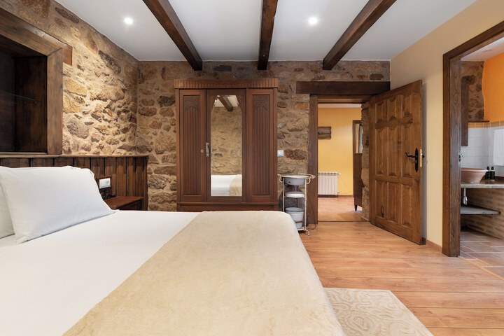 Room 5 of 29