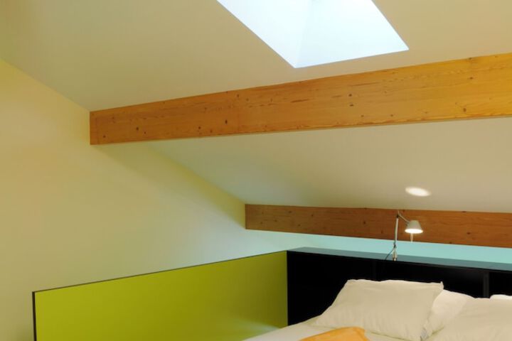 Room 15 of 84