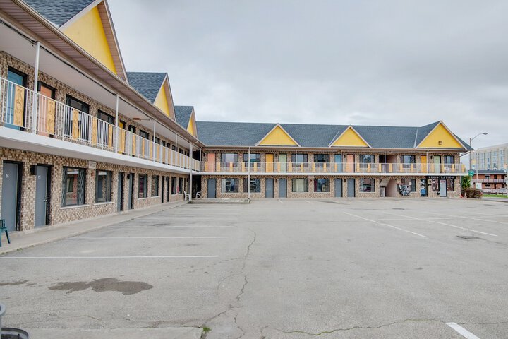 Hotel 18 of 19