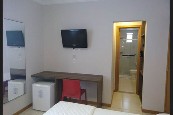Room 6 of 53