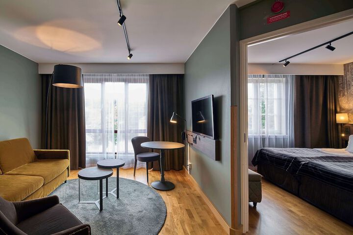 Room 19 of 65