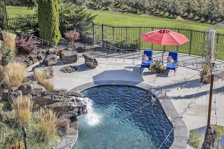 Pool 63 of 145