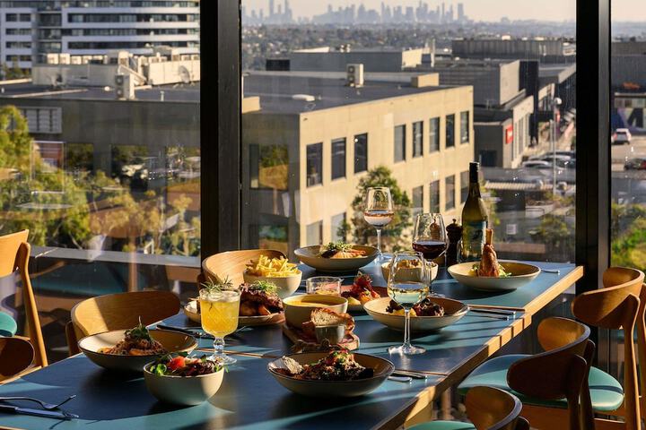 Dining 54 of 78