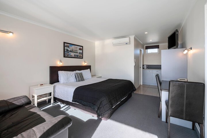 Room 38 of 62