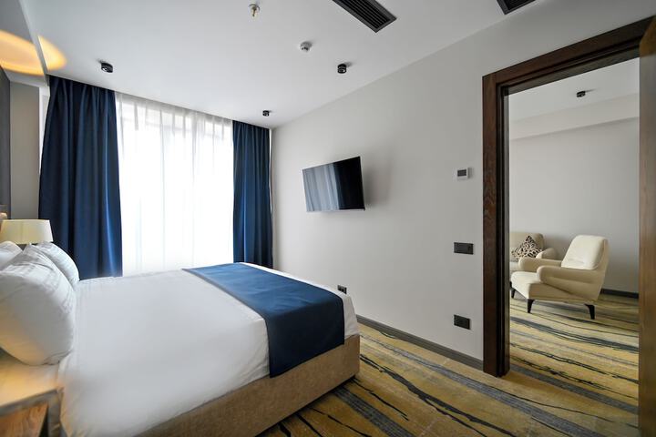 Room 21 of 86