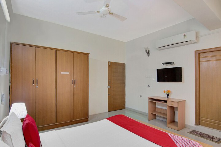 Room 16 of 37