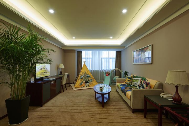 Hotel Interior 42 of 72