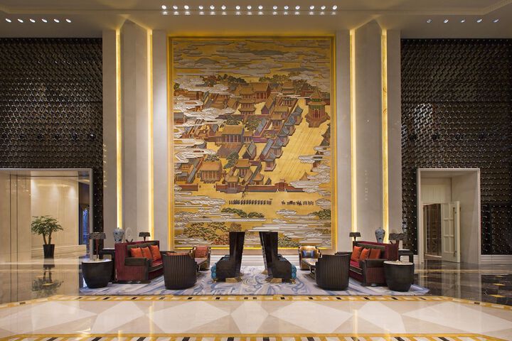 Hotel Interior 4 of 38
