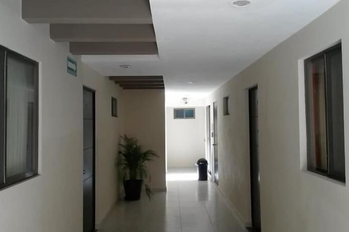 Ballroom/Hall 38 of 47