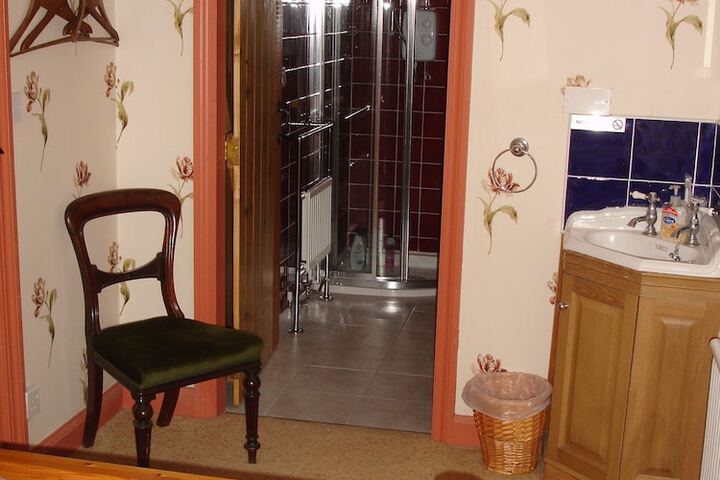 Room 18 of 21