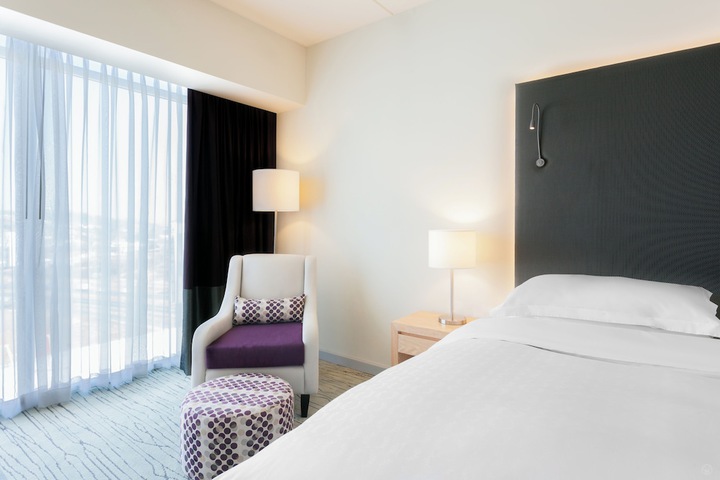 Room 27 of 72