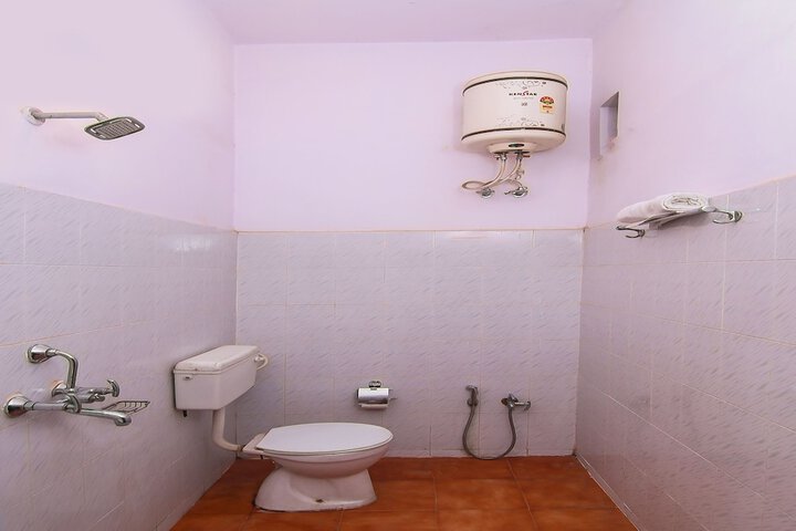 Room 25 of 33