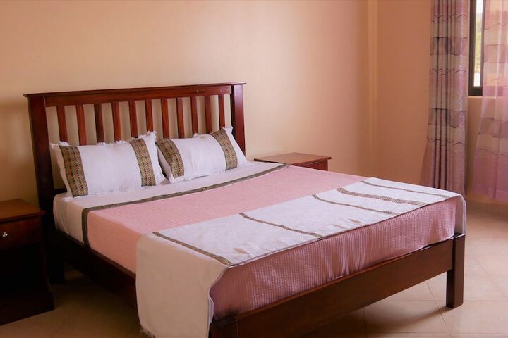 Room 6 of 48
