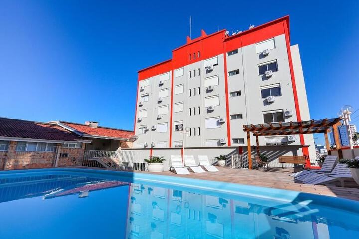 Pools & Facilities