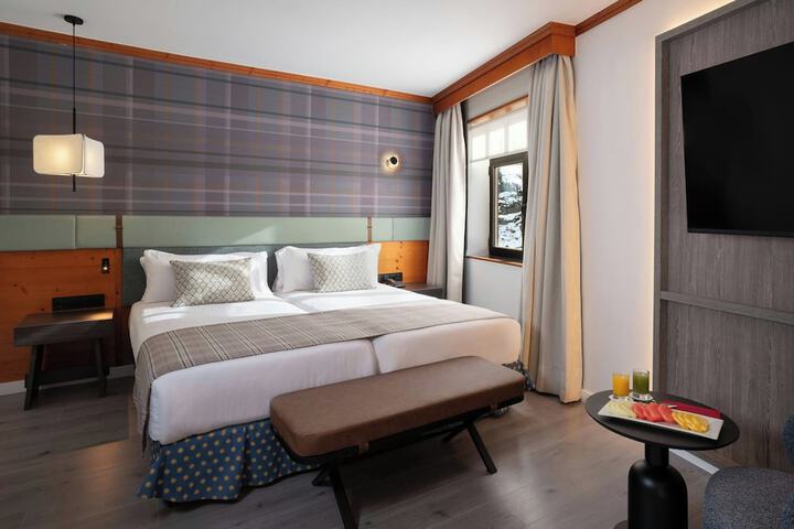 Room 32 of 156