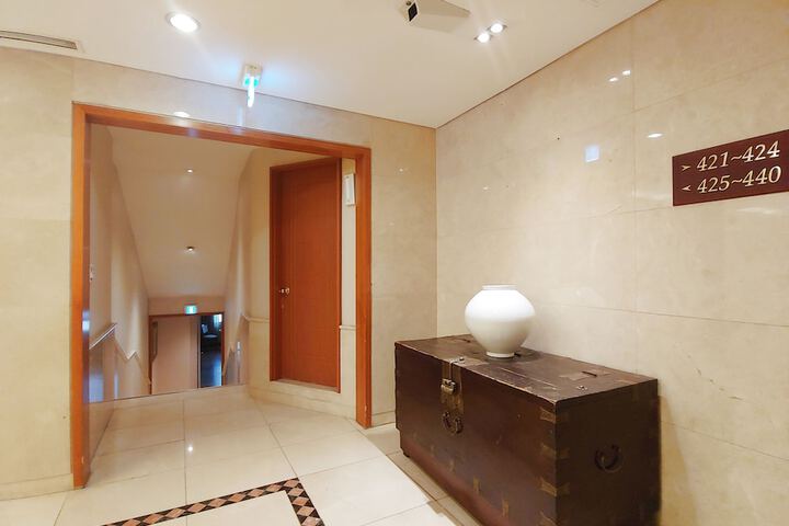Lobby Entry