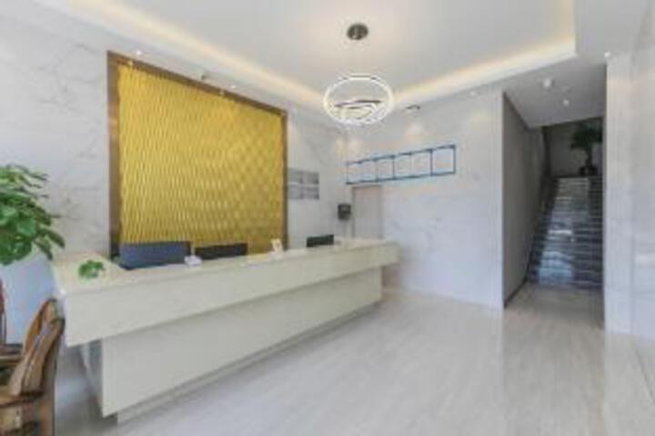 Jiayuan Hotel