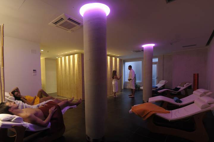 Spa 17 of 45
