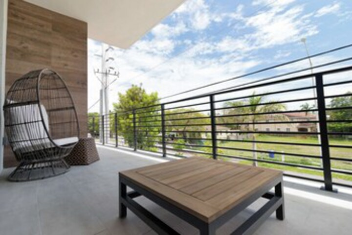Terrace/Patio 18 of 188