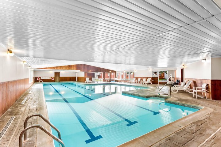 Pool 41 of 67