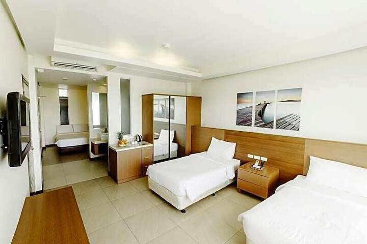 Room 44 of 159