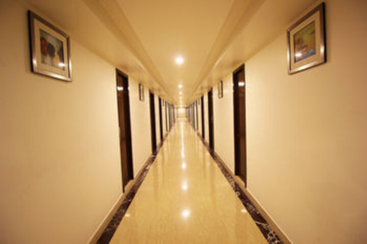 Ballroom/Hall 29 of 45