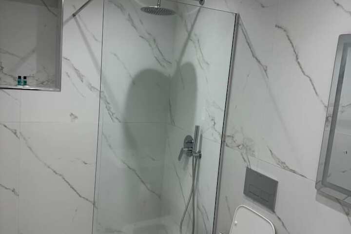 Room 46 of 59
