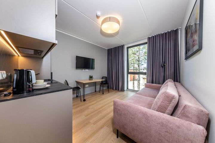 Room 10 of 39