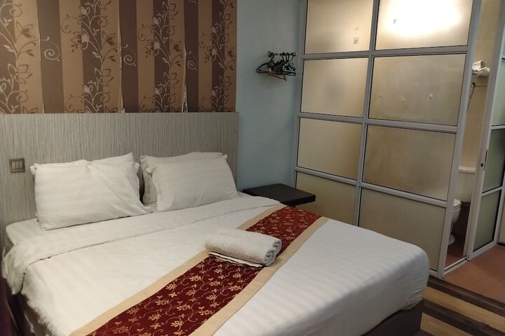 Room 20 of 66