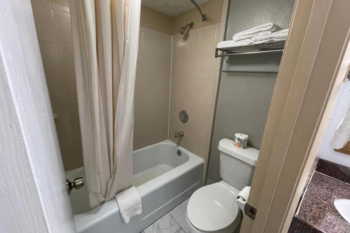 Double Room with 2 Double Beds (6 of 12)