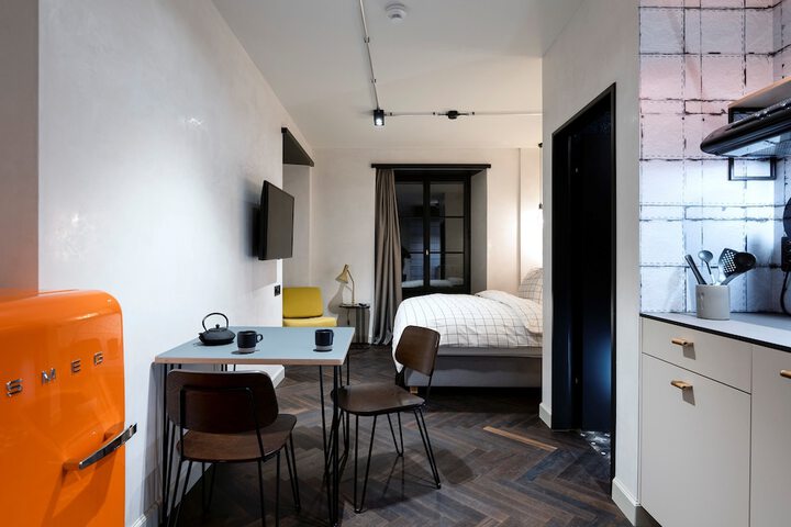 Room 11 of 59