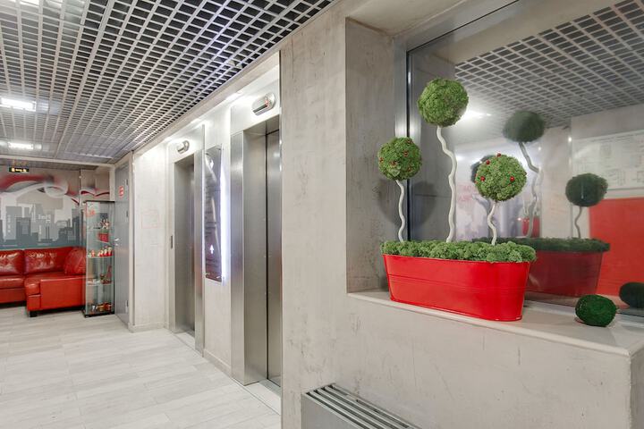 Guest Lobby