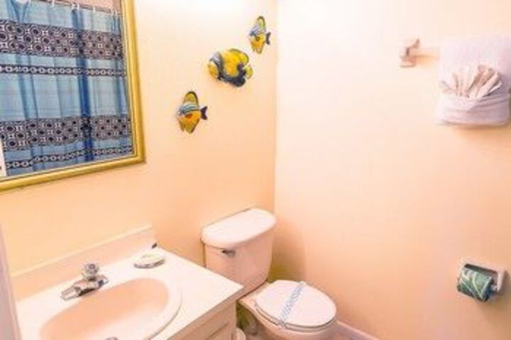 Room 3 of 18