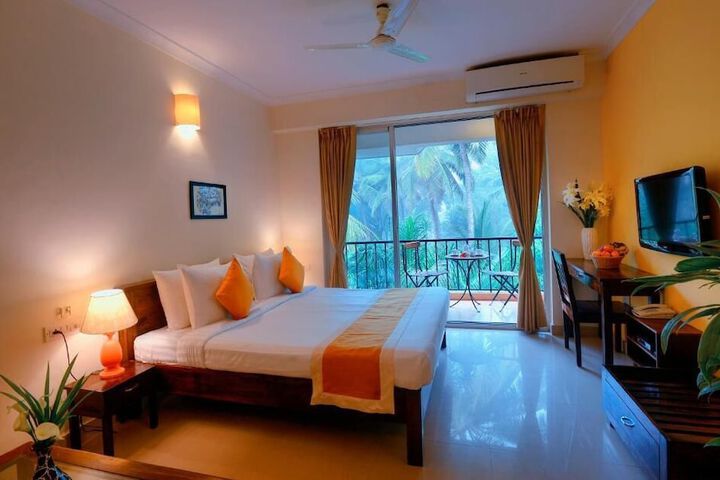 Room 9 of 20