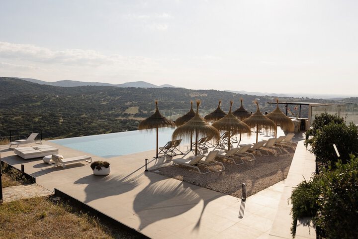Exterior of Hoteles Desconecta2 by Vicoba