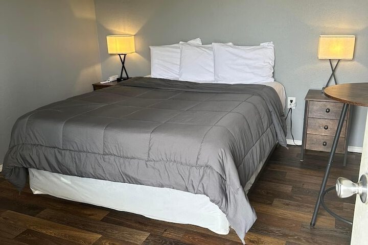 Room 22 of 50