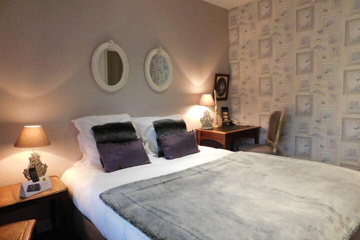 Room 25 of 48