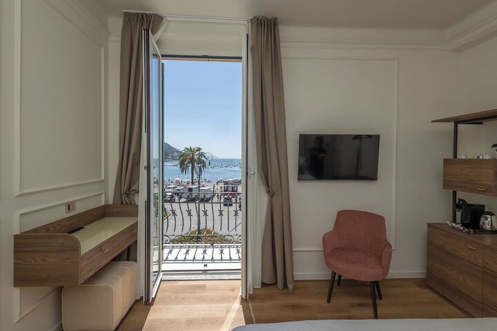 Room 22 of 118