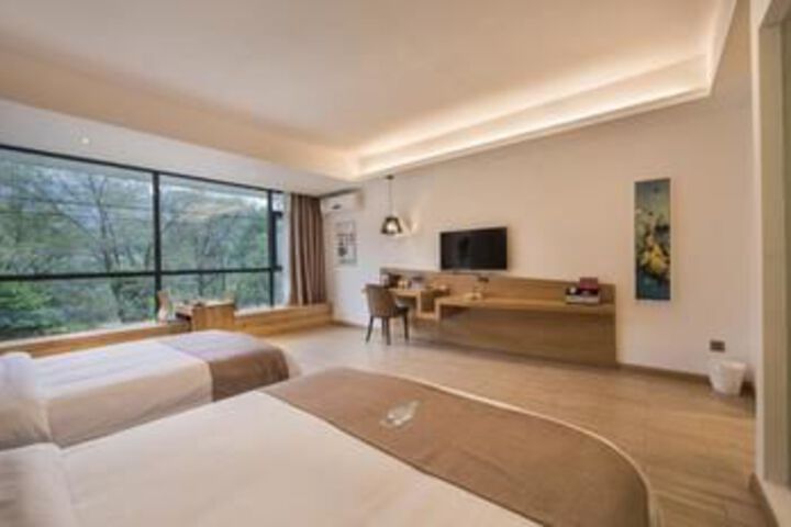 Room 109 of 156