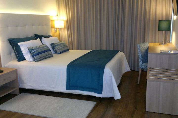 Room 5 of 73