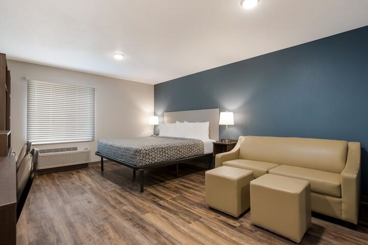 Standard | King Bed (2 of 10)