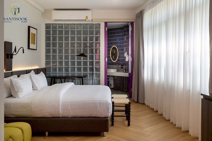 Room 29 of 51