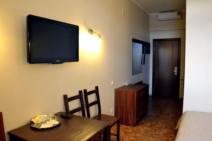 Room 28 of 80
