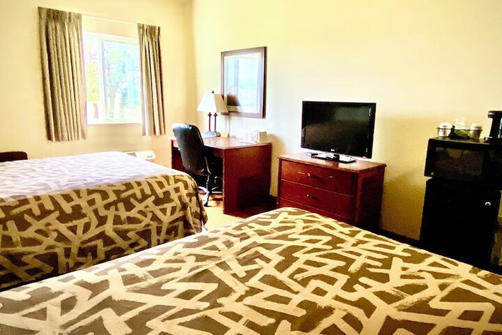 Room 32 of 94
