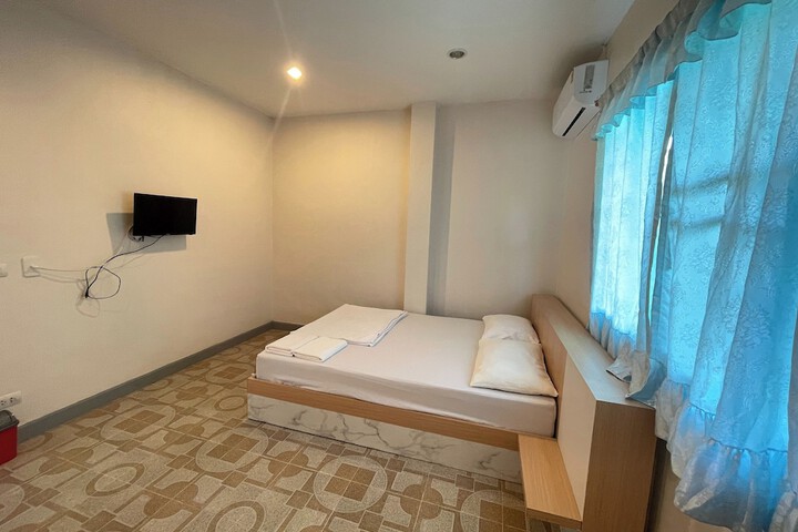 Room 14 of 109