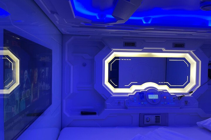 Room 3 of 17